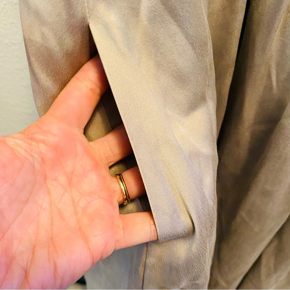 Banana Republic Silver Taupe Shirred 100% Silk Dress 0 - Picture 8 of 9